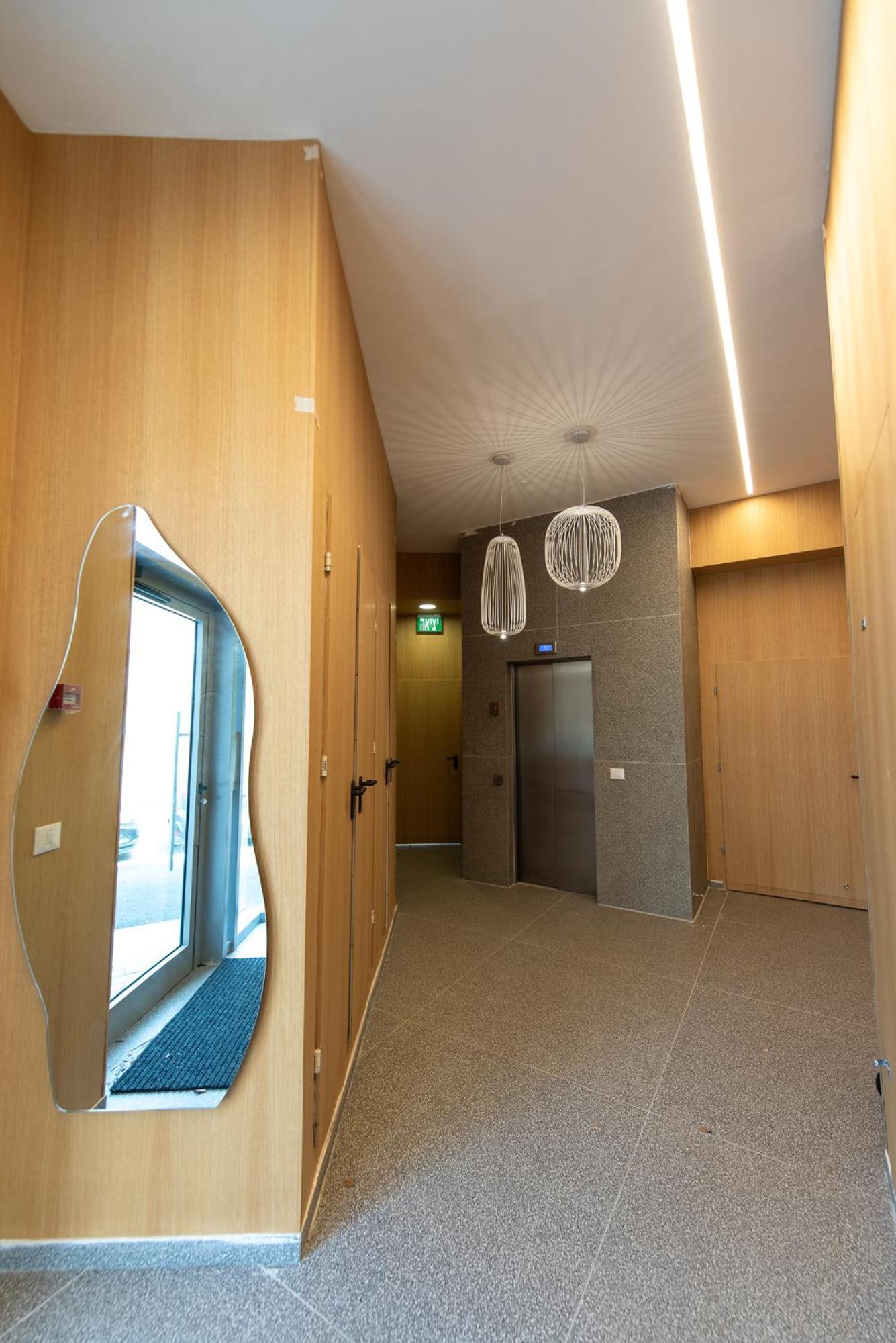 Port - Luxury Seaview Penthouse W Jaccuzzi Апартаменты *
